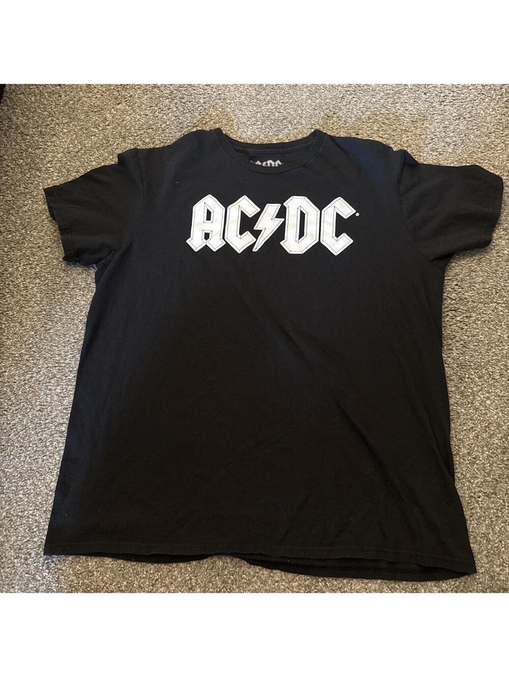 Men's Black Tshirt